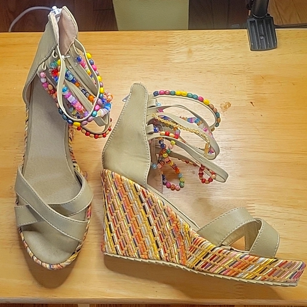 Womens colorful Bohemian Wedge heel 9.5 bead detail